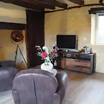 Les Hauts De Dordogne فندق مبيت وإفطار