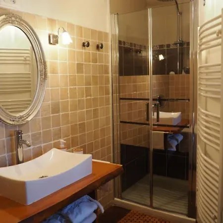 Les Hauts De Dordogne Bed & Breakfast Valojoulx