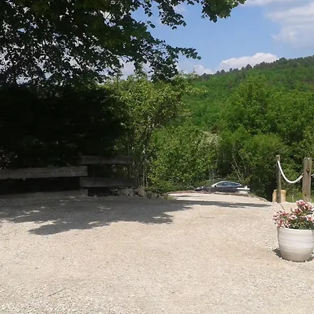 Les Hauts De Dordogne Bed & Breakfast