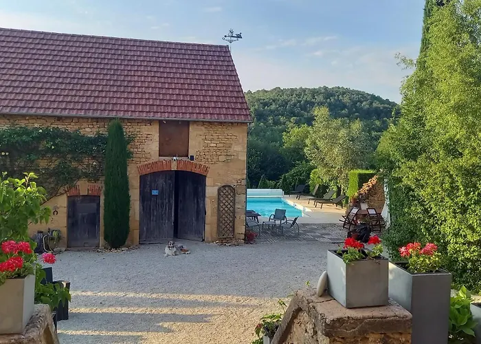 Les Hauts De Dordogne Bed & Breakfast 3*